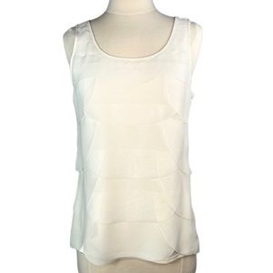 Ann Taylor Ivory Sleeveless Top with a Tier Scallop Front Design. Size S